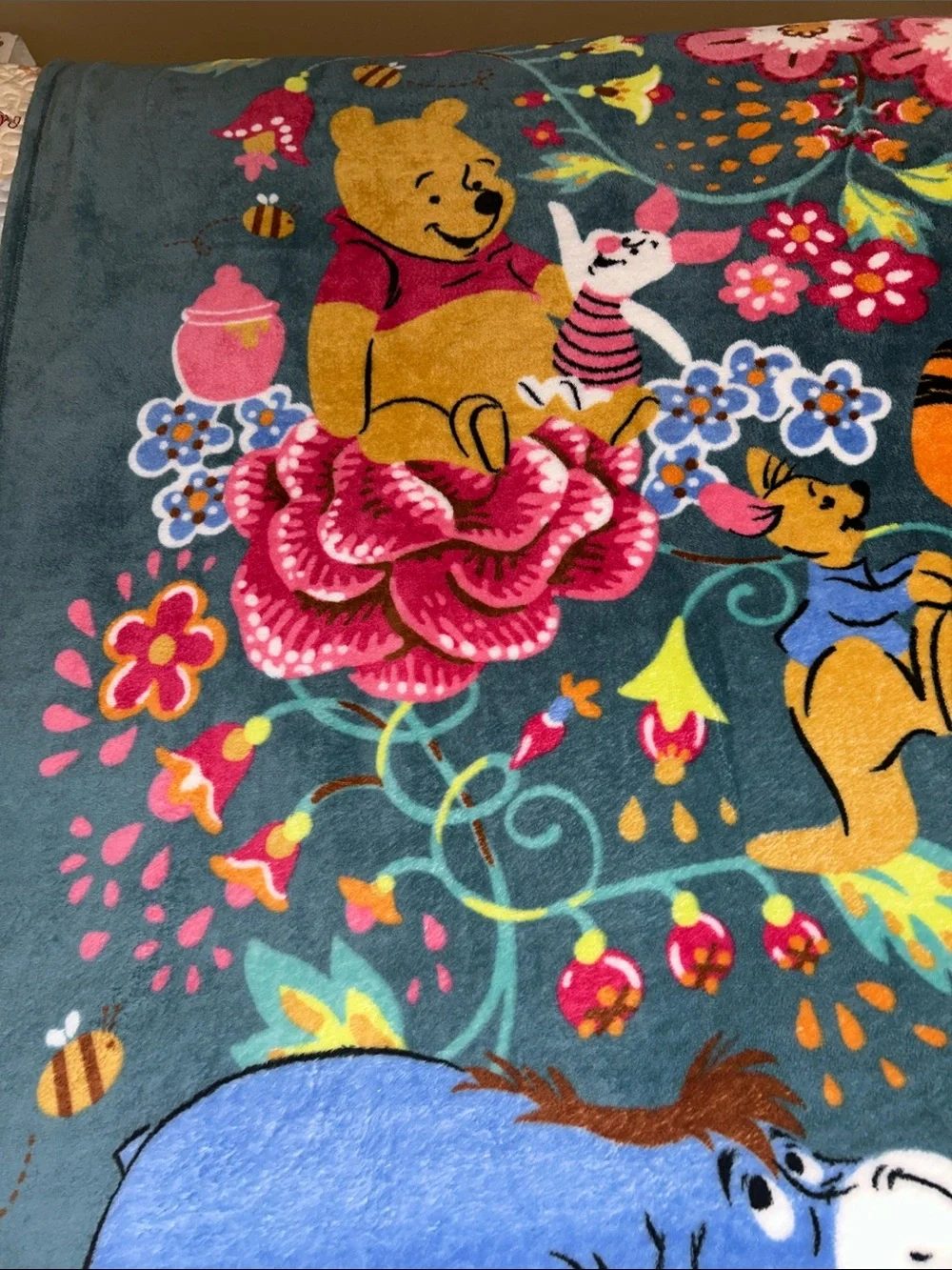 Vera Bradley Teal Floral Winnie the Pooh Throw Blanket 80”x50”